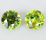 Пара уральских демантоидов 0,32 карат 