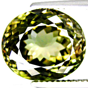 Золотисто-зеленый турмалин 11,72 карата