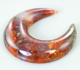 «Садовый» агат в форме полумесяца 27,22 карат 