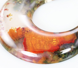 «Садовый» агат в форме полумесяца 29,96 карат 