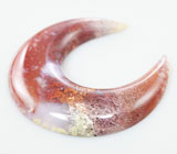 «Садовый» агат в форме полумесяца 24,83 карат 