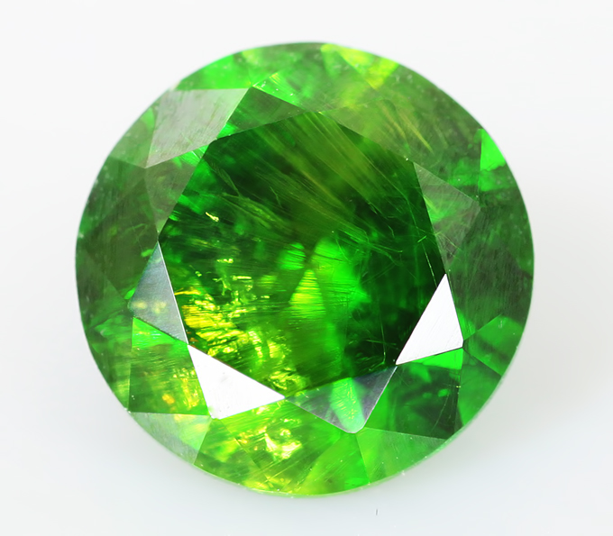 Топовый цвет! Уральский демантоид 0,92 карат