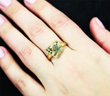 Золотое кольцо с уральскими александритами 0,72 карата и бриллиантами Золото