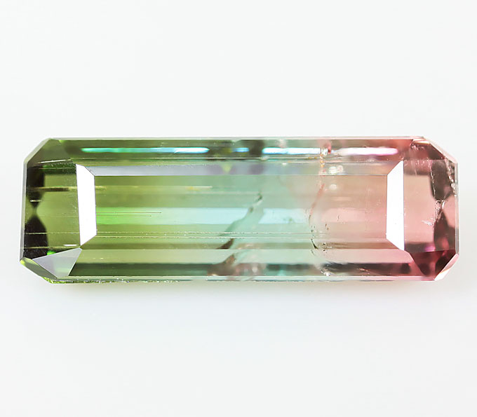 Редкий! Полихромный турмалин 1,66 карата