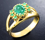 Золотое кольцо с уральскими изумрудами 0,79 карата Золото