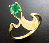 Золотое кольцо с превосходным уральским изумрудом 0,85 карата и бриллиантами Золото