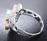 Серебряное кольцо с кристаллическим эфиопским опалом 2,5 карата, перидотами и цаворитом Серебро 925