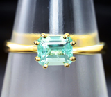 Золотое кольцо с уральским изумрудом высокой чистоты 0,77 карата Золото