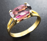 Золотое кольцо с родолитом авторской огранки 2,54 карата Золото