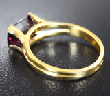 Золотое кольцо с родолитом авторской огранки 2,54 карата Золото