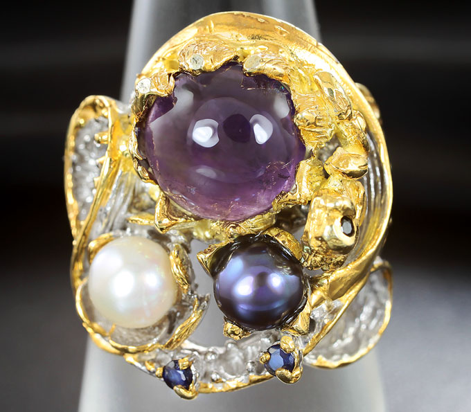 Серебряное кольцо с аметистом, жемчугом и синими сапфирами