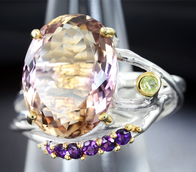 Серебряное кольцо с аметрином, аметистами и перидотом