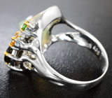 Серебряное кольцо с кристаллическим эфиопским опалом, желто-зеленым турмалином, сапфиром и цаворитом Серебро 925