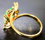 Золотое кольцо с уральскими изумрудами 1,27 карата и бриллиантами Золото