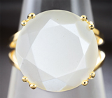 Золотое кольцо с ограненным лунным камнем 9,65 карата! Перламутровый отлив Золото