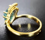 Золотое кольцо с крупным уральским александритом 3,0 карата и бриллиантами Золото