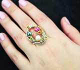 Серебряное кольцо с пурпурным сапфиром, жемчугом и диопсидами Серебро 925