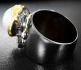 Серебряное кольцо с жемчужиной барокко и мозамбикскими гранатами