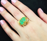 Золотое кольцо с крупным уральским изумрудом 4,25 карата и бриллиантами Золото