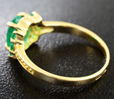 Золотое кольцо с яркими уральскими изумрудами 1,02 карата Золото