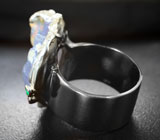 Серебряное кольцо с халцедоном ручной обработки, кристаллом эфиопского опала, хризопразом и родолитом Серебро 925