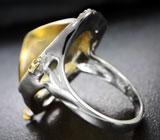 Серебряное кольцо с лимонным цитрином 18,1 карата и синими сапфирами Серебро 925