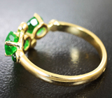 Золотое кольцо с яркими цаворитами 2,69 карата Золото