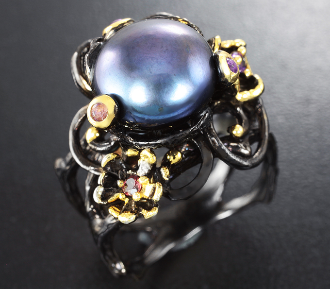 Серебряное кольцо с цветной жемчужиной, аметистами, аметрином и мозамбикским гранатом