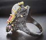 Серебряное кольцо с рутиловым кварцем, сапфирами, перидотом и родолитом Серебро 925