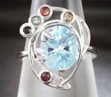Серебряное кольцо с голубым топазом и разноцветными сапфирами