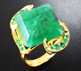 Золотое кольцо с уникальным уральским изумрудом 18,75 карата и бриллиантами Золото