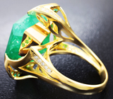 Золотое кольцо с уникальным уральским изумрудом 18,75 карата и бриллиантами Золото