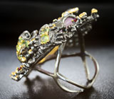 Серебряное кольцо с лавандовым аметистом, гранатами, перидотами и черными шпинелями
