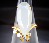 Золотое кольцо с ограненным лунным камнем 8,55 карата и лейкосапфирами! Красивый «перламутровый» отлив