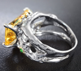 Серебряное кольцо с цитрином, цаворитами и сапфирами Серебро 925