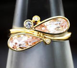 Золотое кольцо с морганитами 1,46 карата, бесцветными цирконами и лейкосапфиром Золото