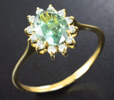 Золотое кольцо с ограненным уральским хризобериллом 1,46 карата и бриллиантами Золото