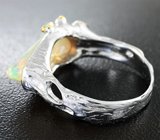 Серебряное кольцо с кристаллическим эфиопским опалом 2,76 карата и цаворитами