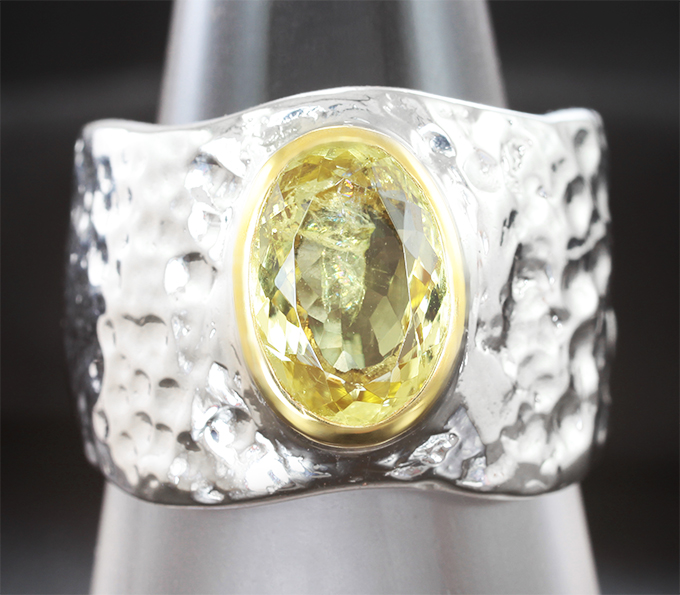 Серебряное кольцо с цитрином