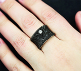 Широкое серебряное кольцо с черными шпинелями Серебро 925