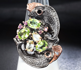 Серебряное кольцо с перидотами, цитринами, черными шпинелями и родолитами Серебро 925