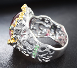 Серебряное кольцо с розовым турмалином 13,47 карата и изумрудами Серебро 925