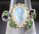 Серебряное кольцо с лунным камнем и диопсидами Серебро 925