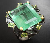 Серебряное кольцо с зеленым флюоритом 29 карат и перидотами Серебро 925