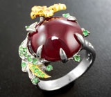 Серебряное кольцо с рубином 11,81 карата, цаворитами и родолитами Серебро 925