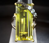 Серебряное кольцо с лимонным цитрином 27+ карат и голубыми топазами Серебро 925