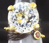 Серебряное кольцо с бесцветным кварцем 12+ карат и родолитами Серебро 925