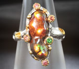 Серебряное кольцо с мексиканским огненным агатом, оранжевыми сапфирами и цаворитами Серебро 925