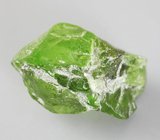 Кольцо с необработанным перидотом и бриллиантами