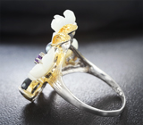 Серебряное кольцо с резным перламутром цветным жемчугом, кристаллическим черным опалом и аметистами Серебро 925